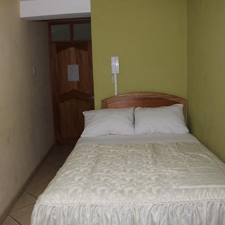 Posada De Percybal Lago Inn ปูโน ภายนอก รูปภาพ