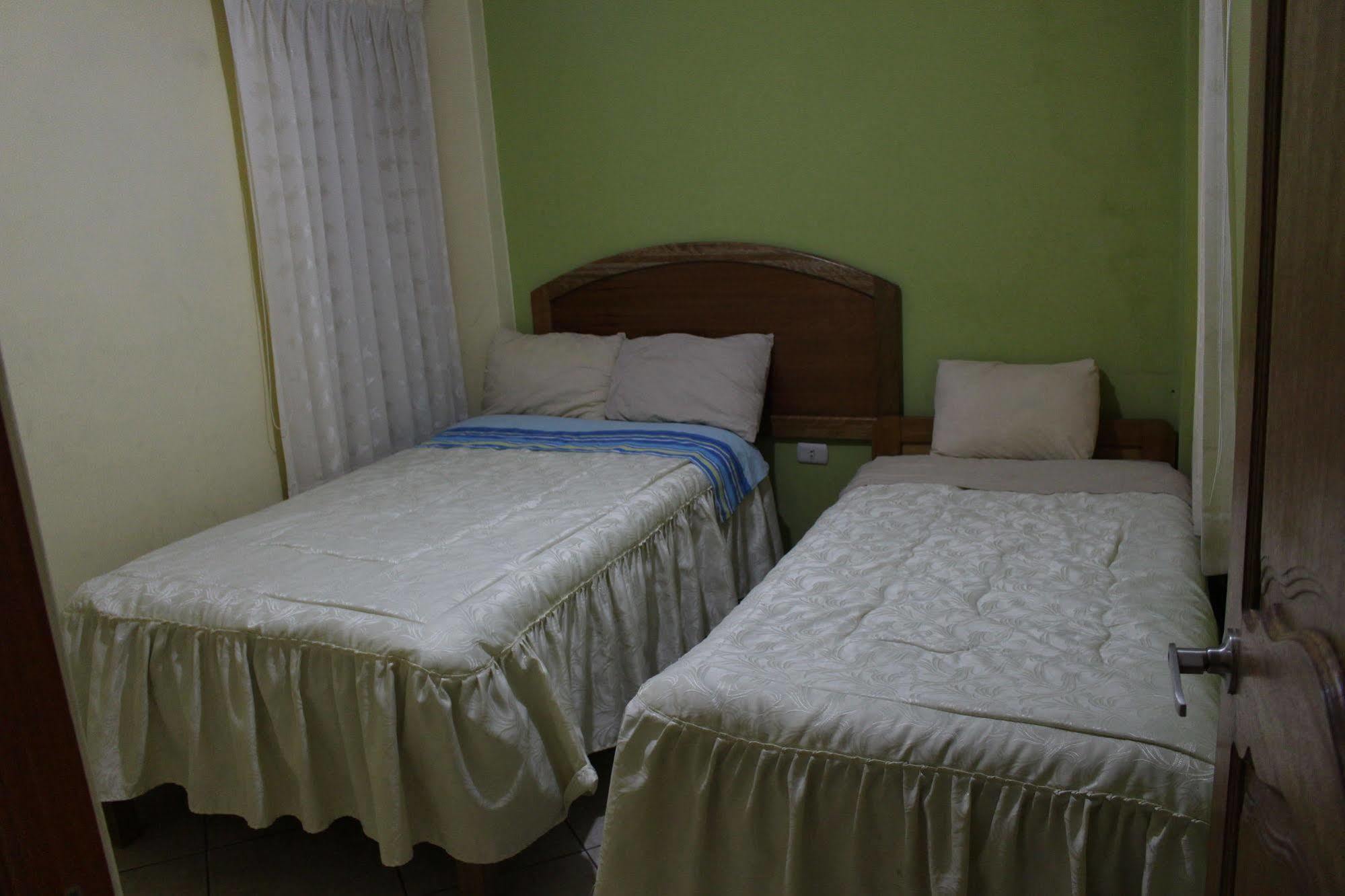 Posada De Percybal Lago Inn ปูโน ภายนอก รูปภาพ